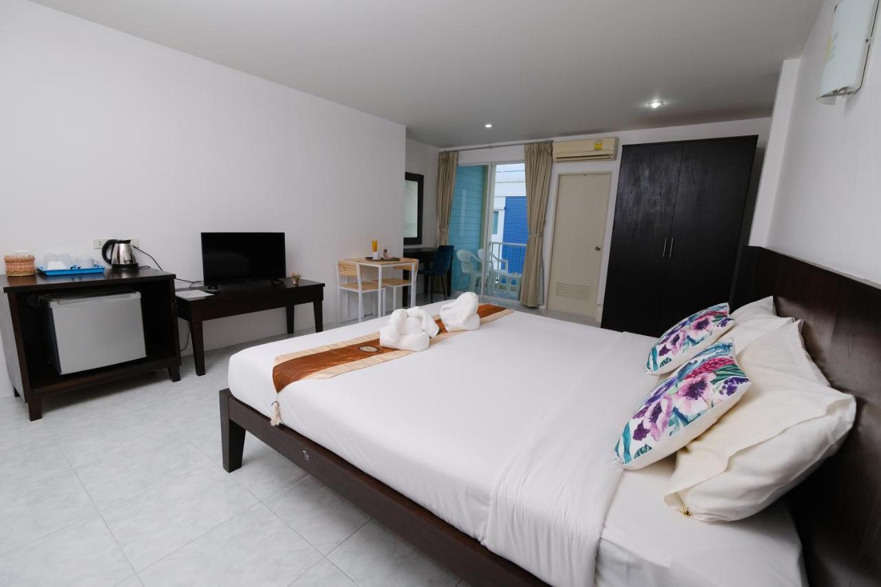 Kiwi Boutique Hotel Patong Luaran gambar